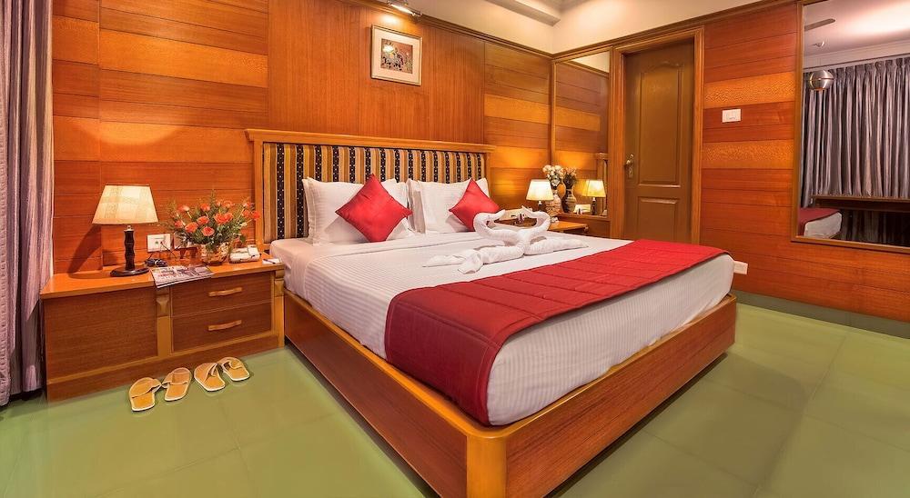 Hotel Germanus Maduraj Zewnętrze zdjęcie