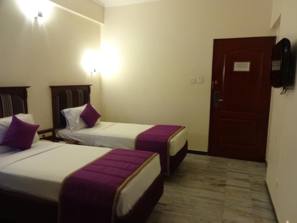Hotel Germanus Maduraj Zewnętrze zdjęcie